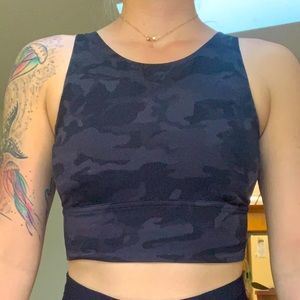 Lululemon Energy High Neck Longline Bra B-D size 4 Black Camo